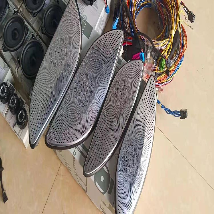 speaker cover packing show