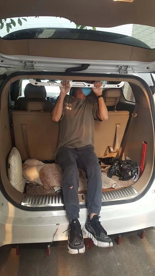 Car hanger drying rack firmly installed