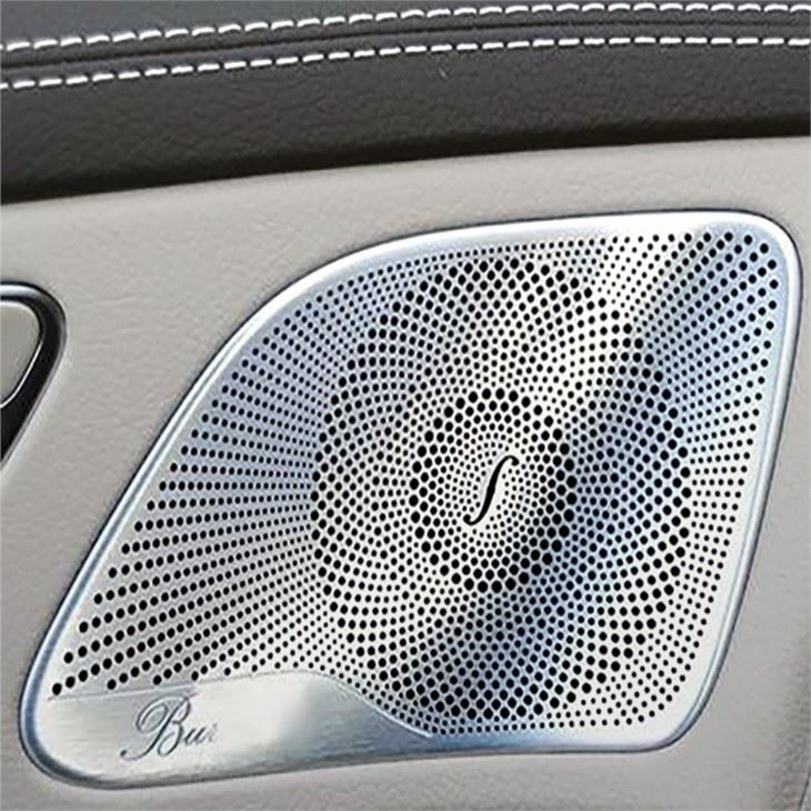Qoxra tal-Ispeaker Disponibbli Għal Benz Suv