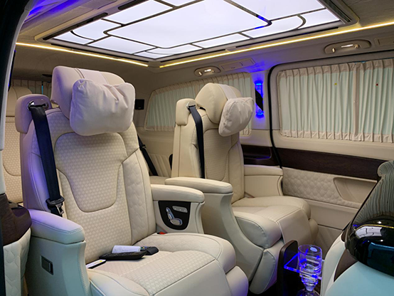 Customization Intern tal-Karozza Mercedes-Benz V250