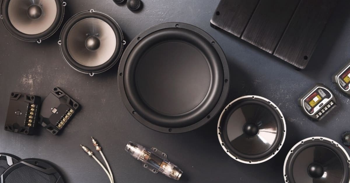 Directivity of car speakers