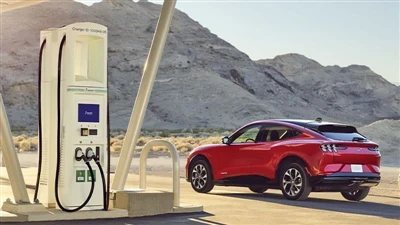 Ford Tespandi n-Netwerk tal-Iċċarġjar U Żid In-Numru ta’ Stazzjonijiet Super ...